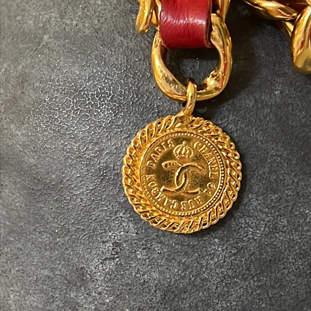 Chanel vintage red leather belt - Picture 4 of 9